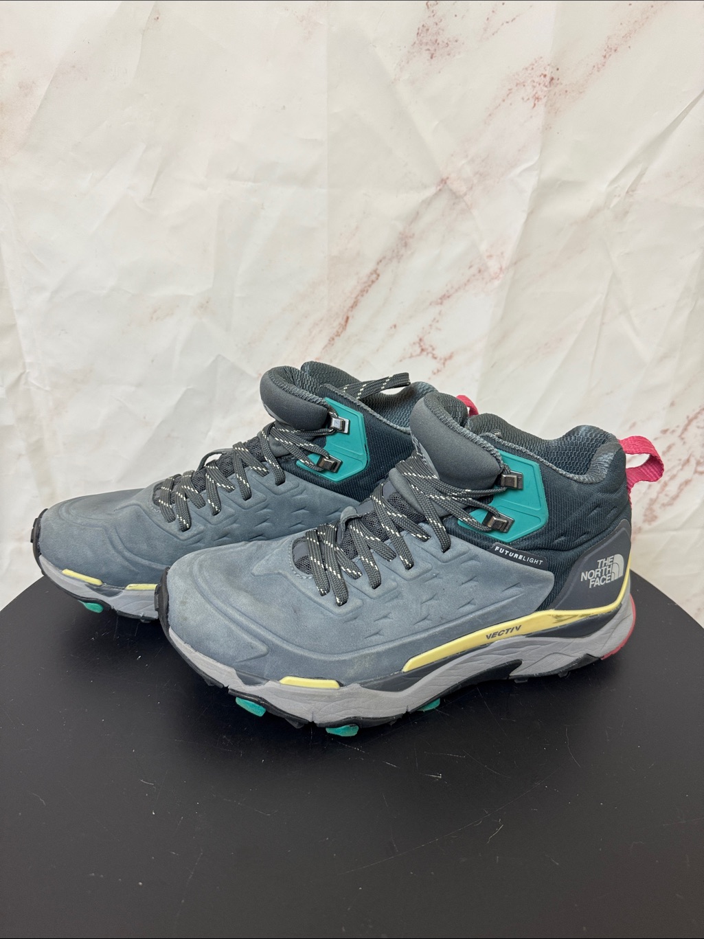 The North Face Vectiv Exploris Mid Futurelight Hiking Boots